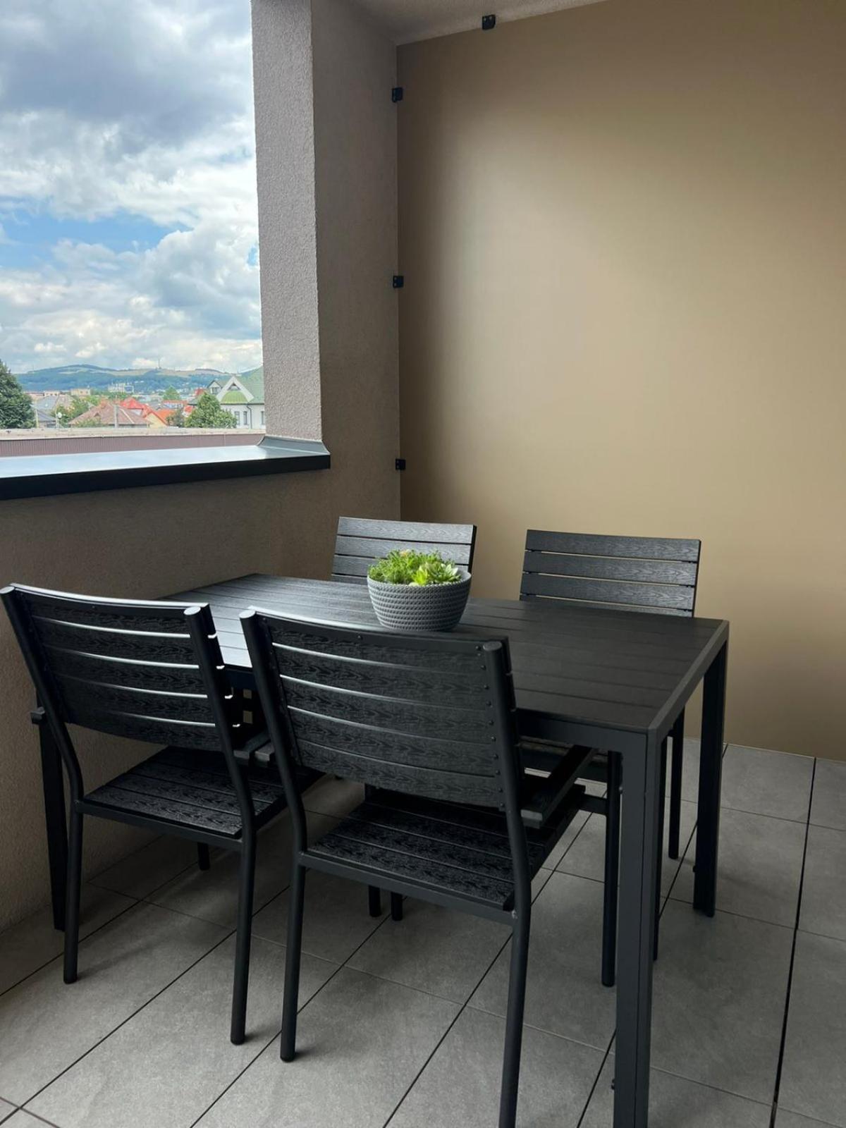 M&M2 Apartment Near Center With Free Parking - Ac Košice Exterior foto
